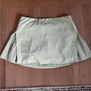 lululemon play off the pleat